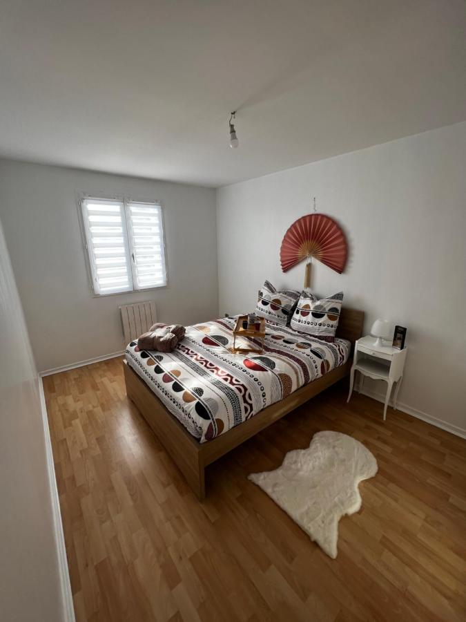 Belle Maison Familiale Proche Du Lac Bourges Zewnętrze zdjęcie